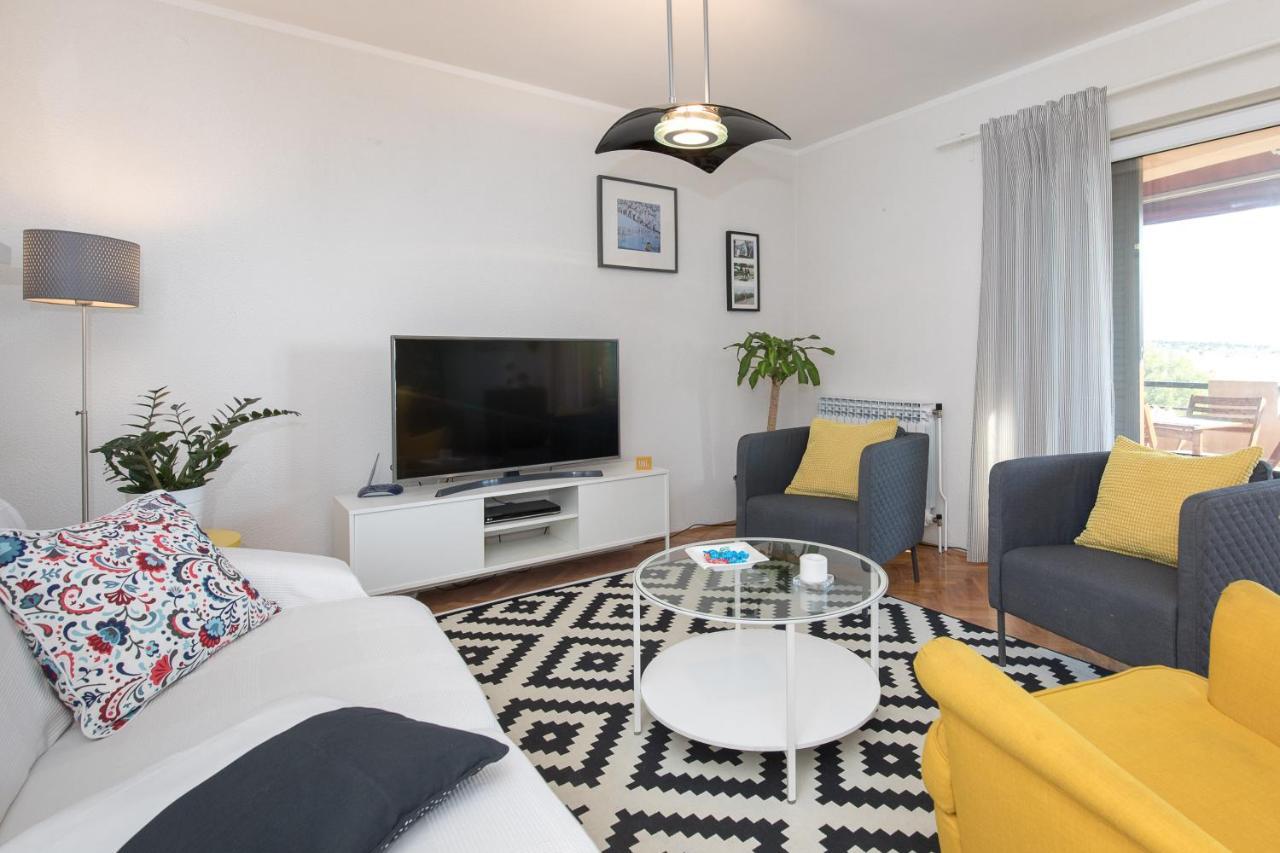 Captain'S Apartment With Sea View 克拉列维察 外观 照片