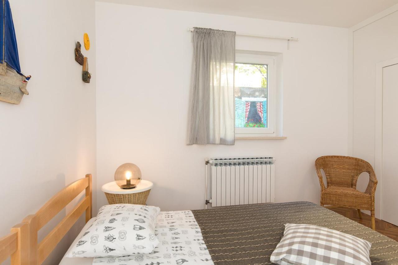 Captain'S Apartment With Sea View 克拉列维察 外观 照片