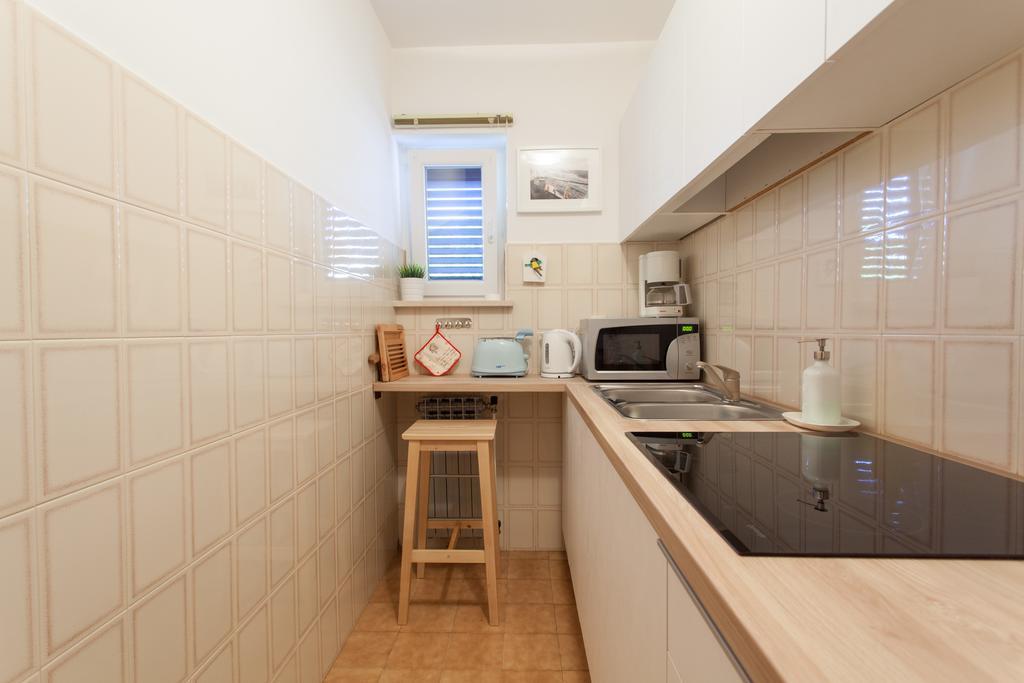 Captain'S Apartment With Sea View 克拉列维察 外观 照片