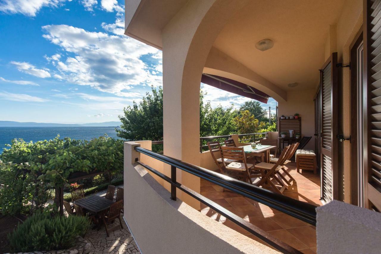 Captain'S Apartment With Sea View 克拉列维察 外观 照片